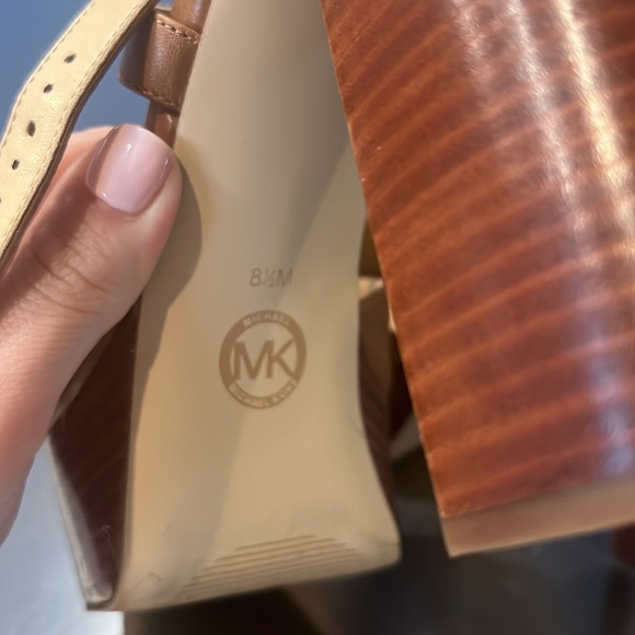 MICHAEL Michael Kors Jodi Leather Platform Shoes - Picture 5 of 5